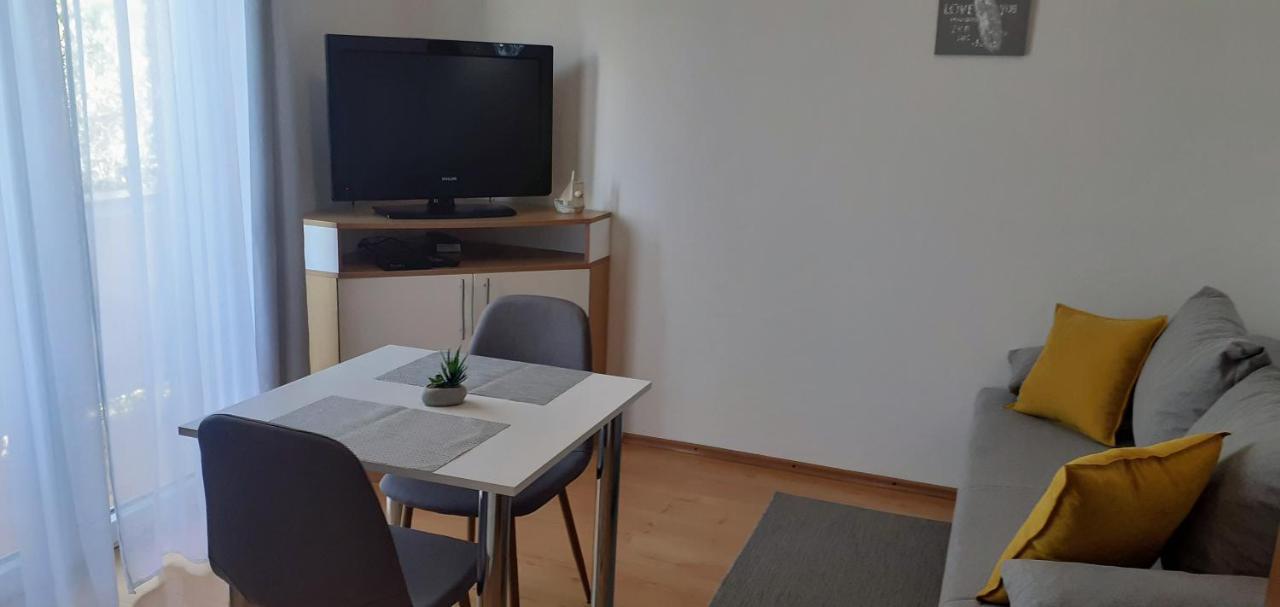 Apartments Marijana Rab Town Eksteriør billede