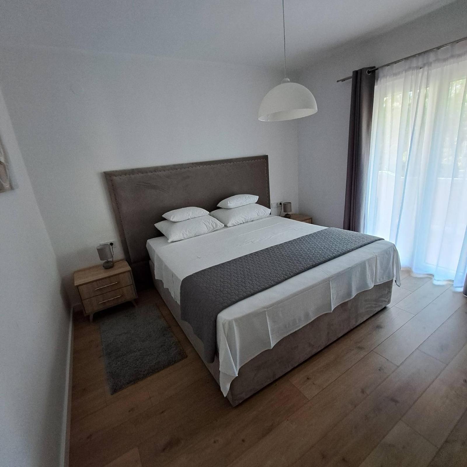 Apartments Marijana Rab Town Eksteriør billede
